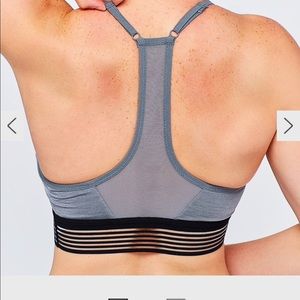 Nike Pro Indy Light Support Cooling Bra